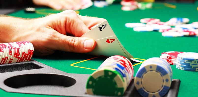 Chơi Poker ở đâu để an toàn